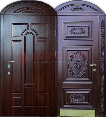 Стильная железная арочная дверь с декоративным элементом ДА-24 в Талдоме