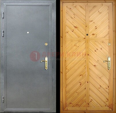 Серая металлическая дверь с евровагонкой ДЕ-12 в Кирове