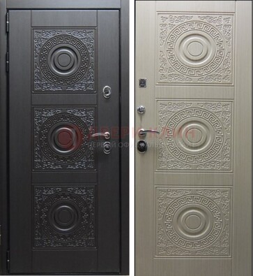 Темная стальная дверь с МДФ ДМ-161 для коттеджа в Кирове
