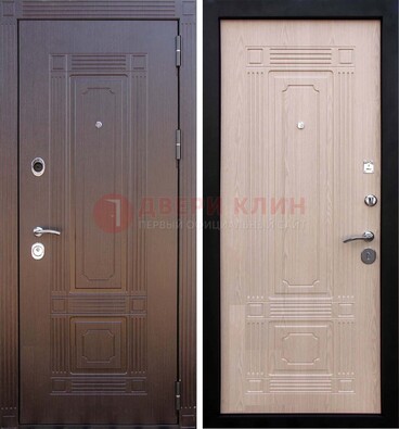 Коричневая входная дверь с МДФ ДМ-173 для кирпичного дома в Кирове