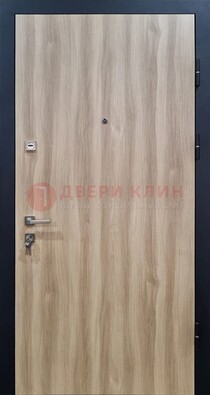 Светлая металлическая дверь с МДФ ДМ-340 в Кирове