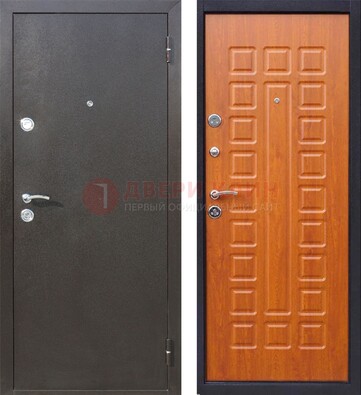 Коричневая стальная дверь с порошковым напылением ДП-202 в Кирове