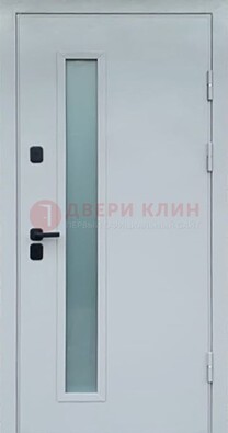 Светлая железная дверь с порошковым напылением ДП-303 в Кирове