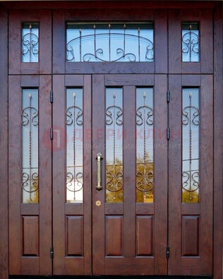 Парадная дверь с прямоугольными стеклянными вставками ДПР-5 для частного дома в Кирове