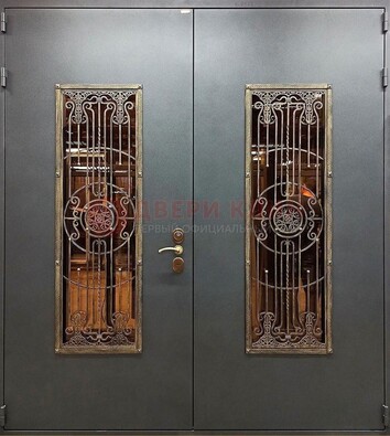 Входная металлическая парадная дверь со стеклом и ковкой ДПР-81 в Кирове