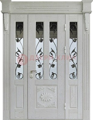 Входная парадная дверь со стеклом и ковкой в белом цвете ДПР-93 в Кирове