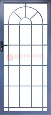 Синяя металлическая решетчатая дверь ДР-28 в Кирове