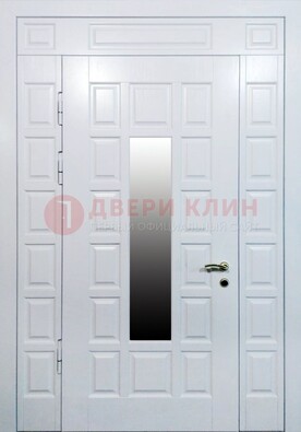 Белая входная дверь с МДФ панелью и стеклом ДС-56 в Кирове