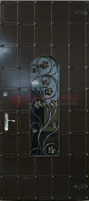 Высокая железная дверь со стеклом и ковкой ДСК-15 в Кирове