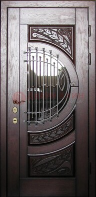 Красная входная дверь со стеклом и ковкой ДСК-21 в Кирове