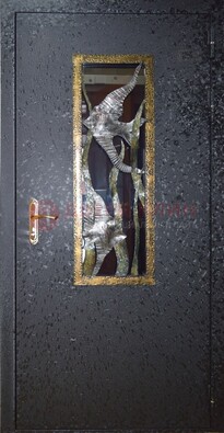 Металлическая дверь со стеклом и ковкой ДСК-82 для крыльца в Кирове