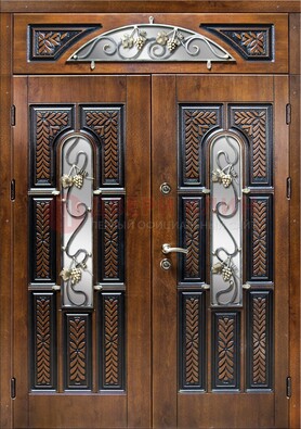 Входная двухстворчатая дверь с виноритом и ковкой ДВТ-183 в Кирове