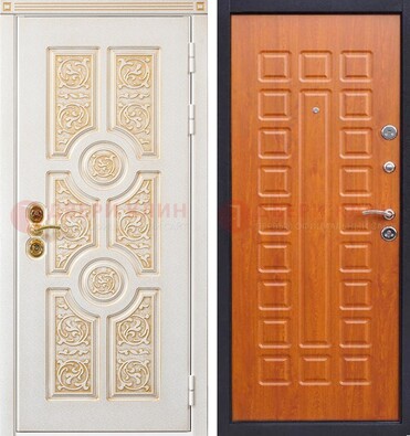Белая железная дверь с виноритом ДВТ-230 в Кирове