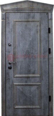 Серая железная уличная дверь с виноритом ДВТ-60 в Кирове