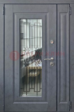 Серая стальная дверь Винорит со стеклом и ковкой ПЛ-29 в Кирове